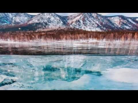 Прогулка по замерзшему Байкалу, самому глубокому и древнему озеру на Земле 