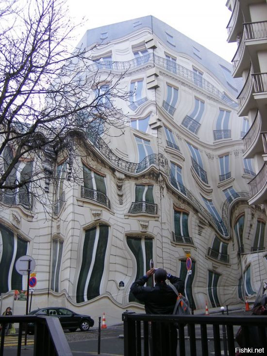 «Османское здание» на проспекте Жоржа V В Париже