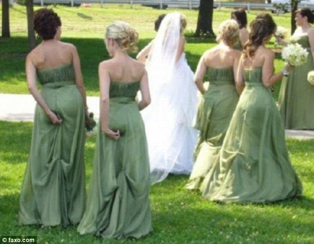 Самые курьезные свадебные фотографии, которые неловко показывать гостям