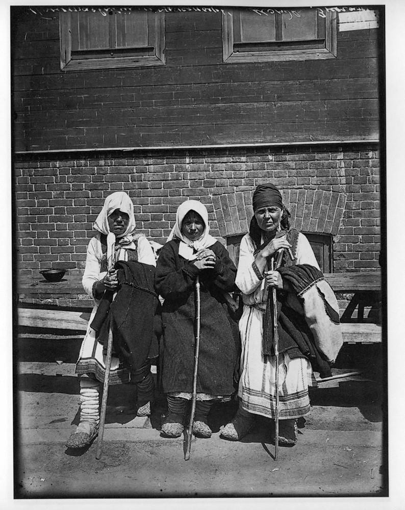 Богомолки. Серафимо-Понетаевский женский монастырь, 1904 г.