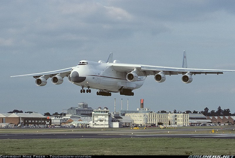 Ан-225