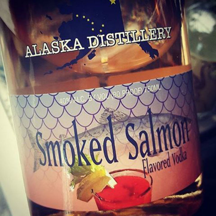Аляскинская водка со вкусом копченого лосося. Цена — 22 доллара.