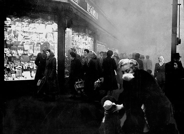 Туман, спустившийся на Лондон 5 декабря 1952, года убил 12 тысяч человек