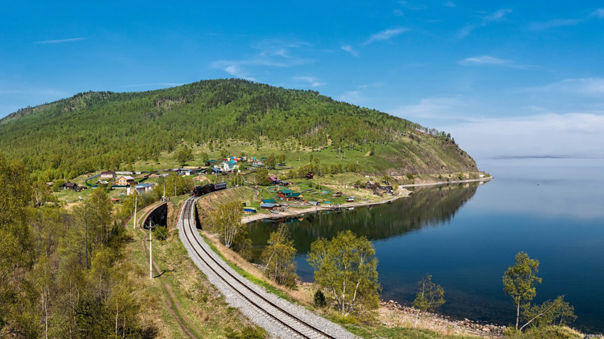 Красивые пейзажи Кругобайкальской железной дороги: