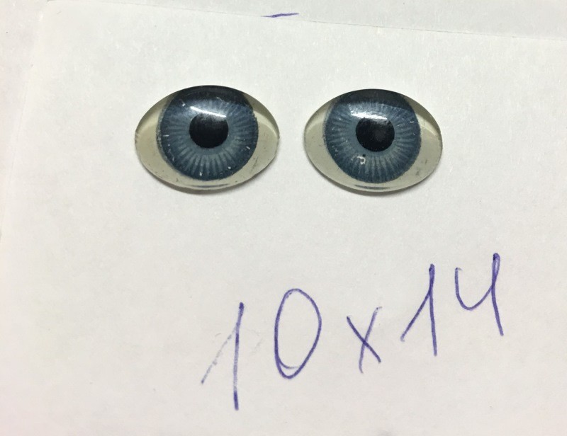 Глаза от немецкой целлулоидной куклы-черепашки — 1290 рублей.