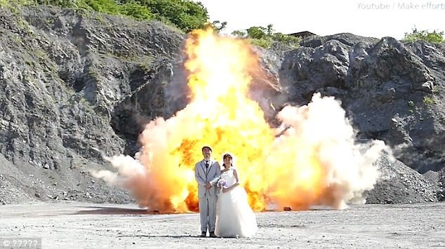 Безумные японцы взорвали свадебное фото!