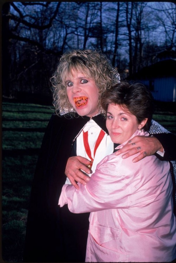 Оззи и Шэрон Осборн на Хэллоуин в 1986 году