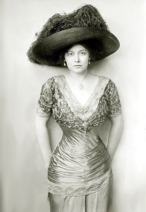 29. Грейс Ла Рю -  американская актриса и певица