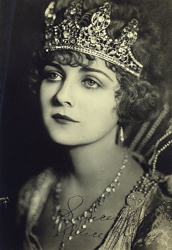 8. Элис Терри  звезда немого кино 1920-х годов