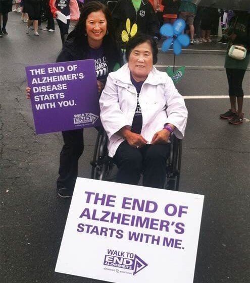 Дочь каждый раз рассказывает своей маме с болезнью Альцгеймера, что она беременна