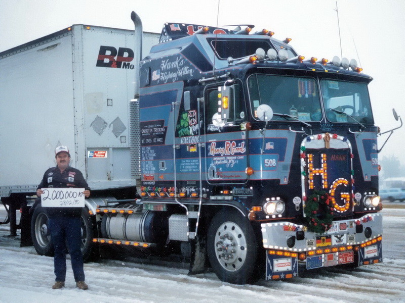 Знаменитый Kenworth K100 "Highway Hilton"