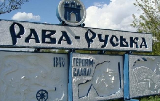 Нашли ведро картошки и орали как недорезанные, — украинка о «безвизе» на польской границе