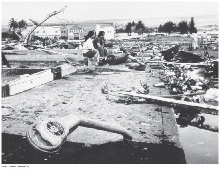 1998, землетрясение Папуа-Новой Гвинеи и цунами