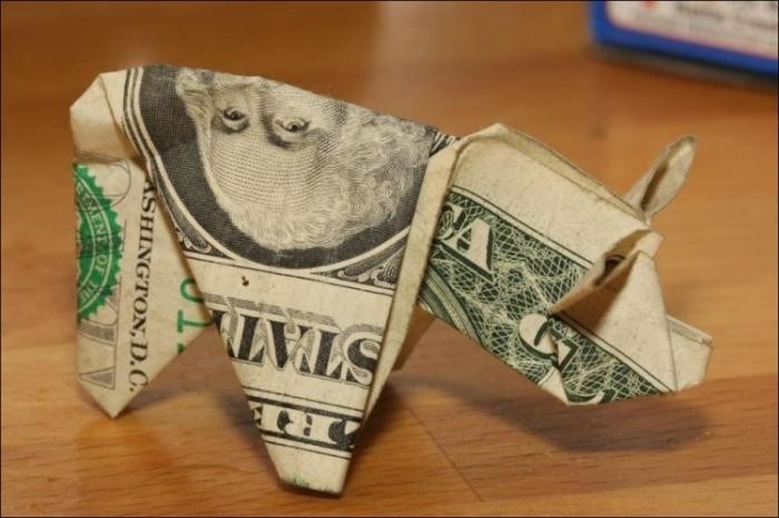 Свинки-оригами в оплату штрафа