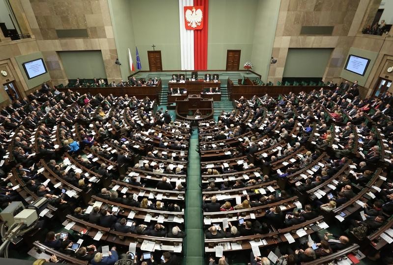Польша приняла закон о сносе всех памятников Красной армии