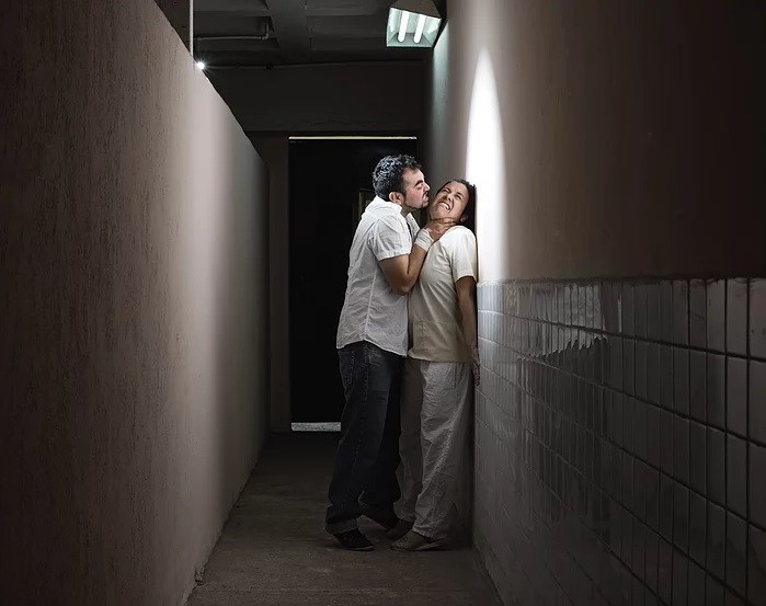 Что творится за дверями закрытых клиник по «лечению» гомосексуалистов