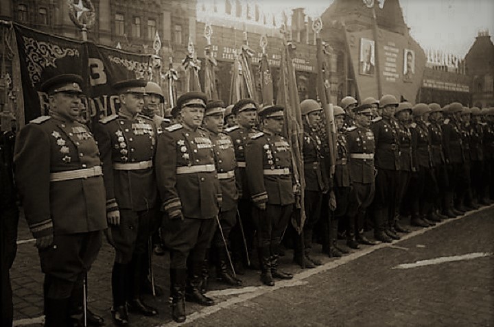 Воины 3 Белорусского фронта на Параде Победы.