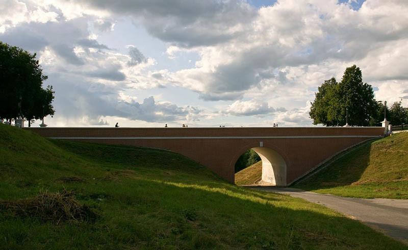 Рязань.  Каменный Глебовский мост, построенный на месте деревянного (ведет в Рязанский кремль). По одним сведениям, он возведен в XVIII веке; по другим – в начале XIX-го.