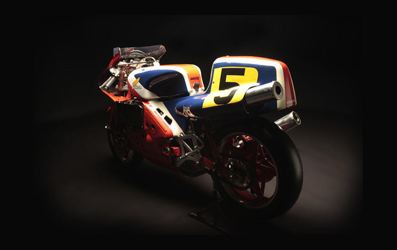 Двигатель мотоцикла Honda NR500