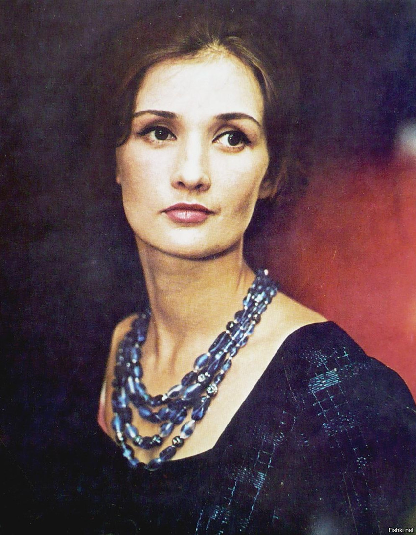 9 июля 1933 родилась советская и российская актриса театра и кино, эстрадная ...