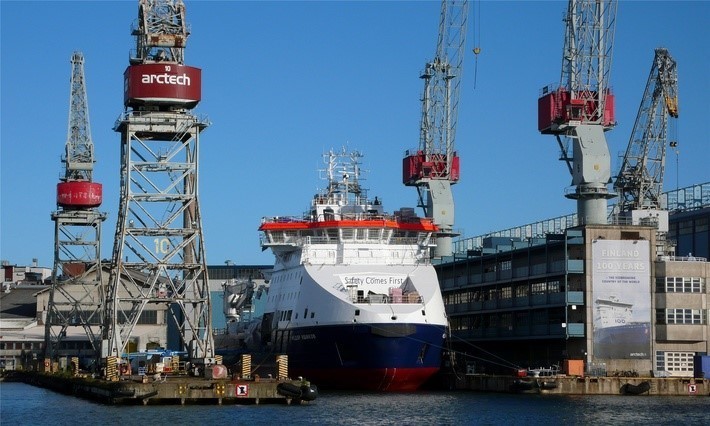 8. На «Arctech Helsinki Shipyard» спущено на воду судно ледового класса «Фёдор Ушаков»