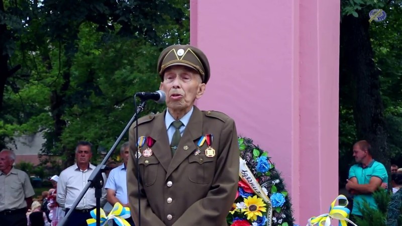 Бандеровец крякнул во время выступления 