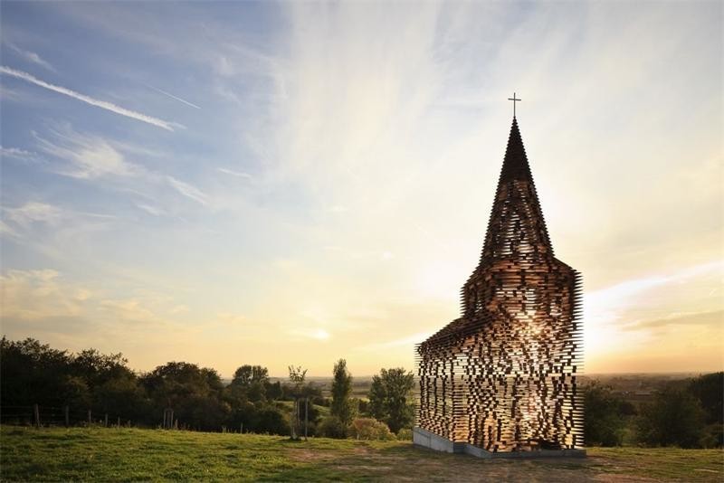 Прозрачная церковь, Бельгия