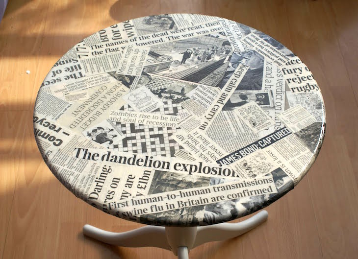 Мебель тоже можно преобразить, если поверхность стола уже выглядит не очень 