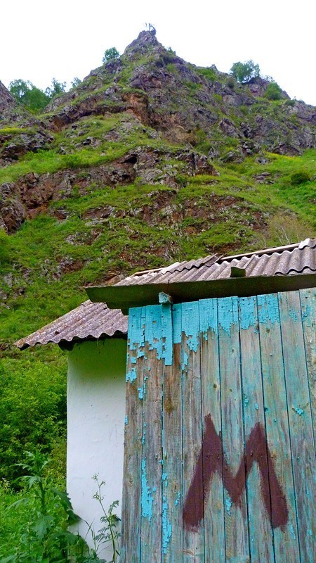 Кабардино-Балкария. Заброшенная турбаза Долины Нарзанов