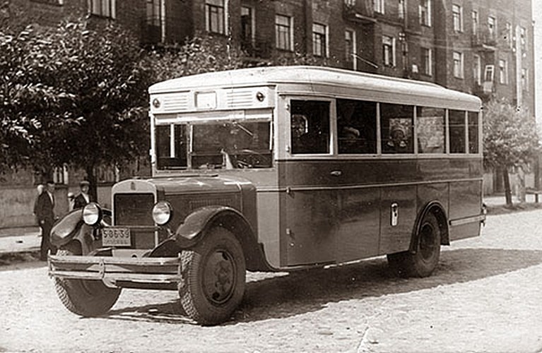 ЗИС-8 ‒ стандартный городской автобус (1933-1936 гг.)