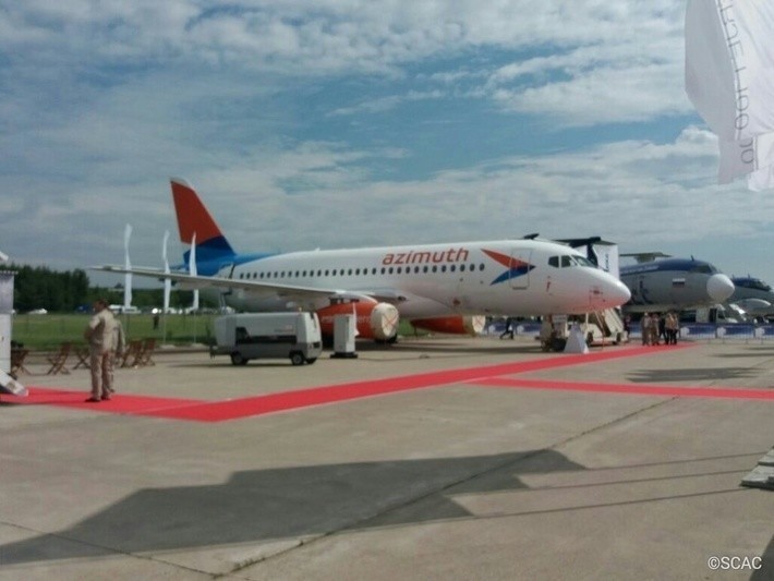 16. Авиакомпания «Азимут» получила второй самолет Sukhoi Superjet 100