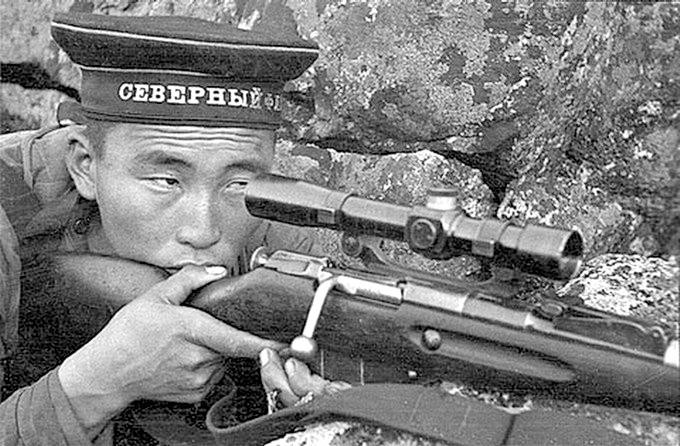 Радна Аюшеев, снайпер 63-й БРМП. 1944 год.