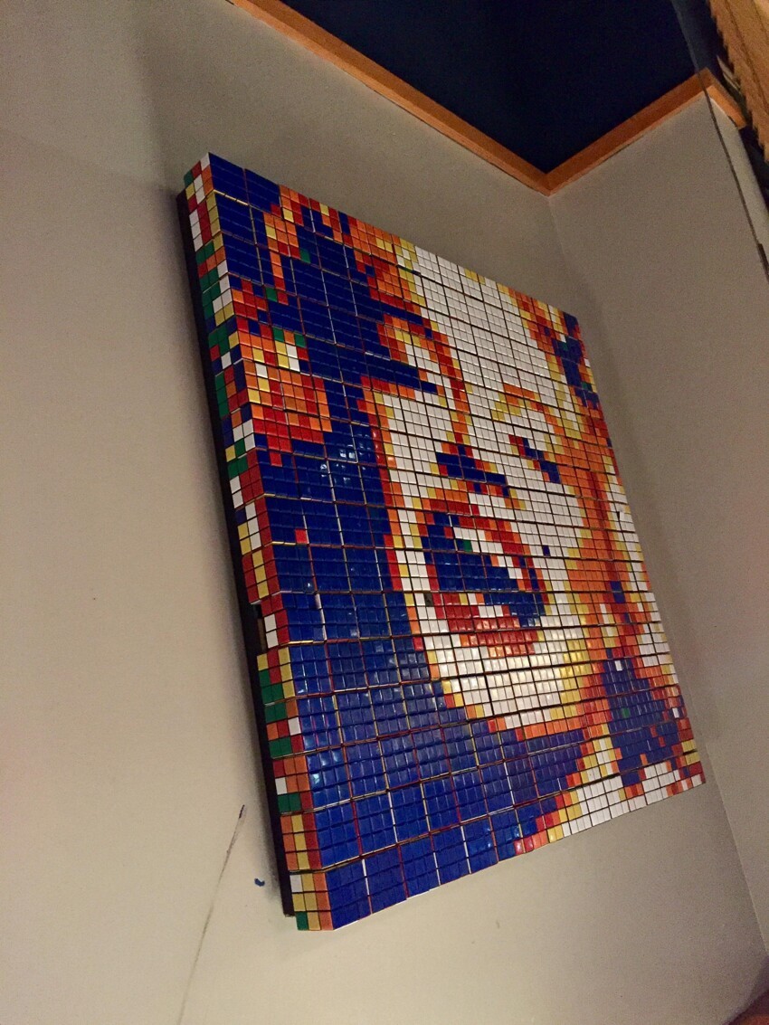 Портрет Монро из кубиков Рубика