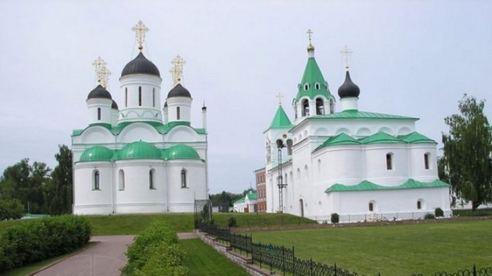 Сургут - город в тайге (только фотографии города без комментариев)