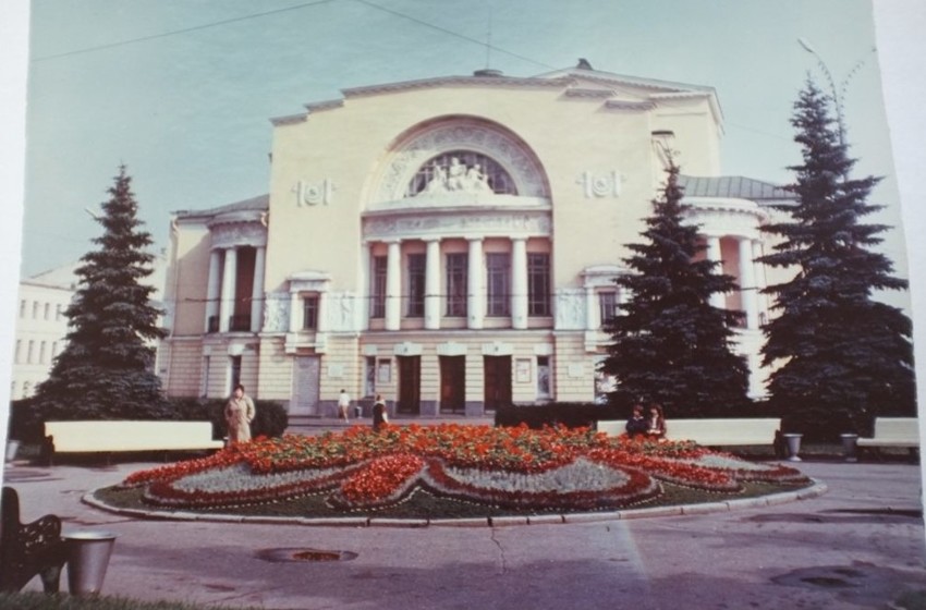Драмтеатр имени Волкова, 1982 г.