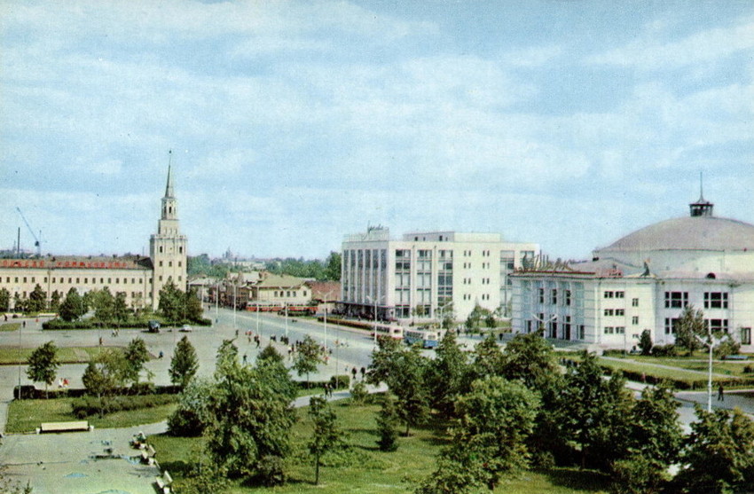 Площадь Труда, начало 70-х гг.