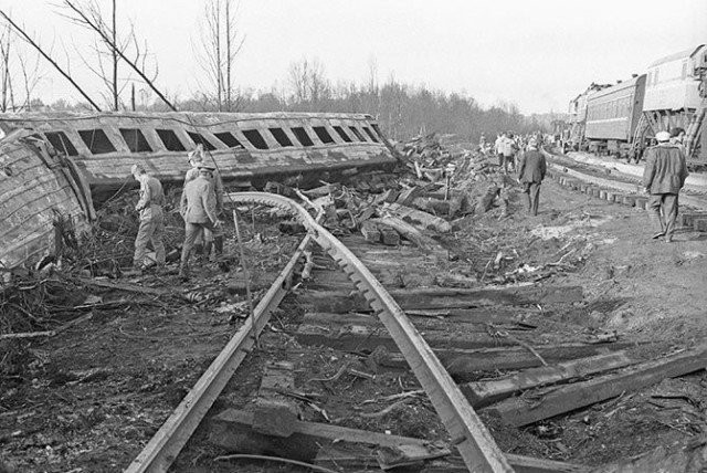 Железнодорожная катастрофа под Уфой в ночь с 3 на 4 июня 1989 года