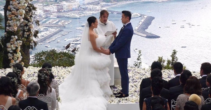 Роскошная свадьба китайской светской львицы на Капри