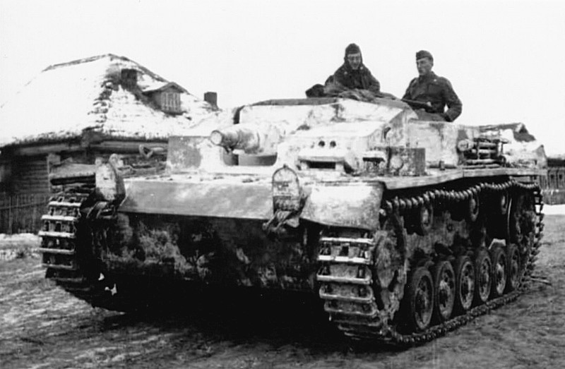 Немецкая САУ StuG III Ausf E — последняя модификация StuG III, вооруженная короткоствольным 75-мм орудием.