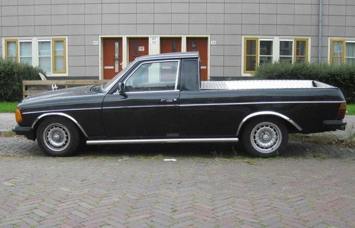 W123