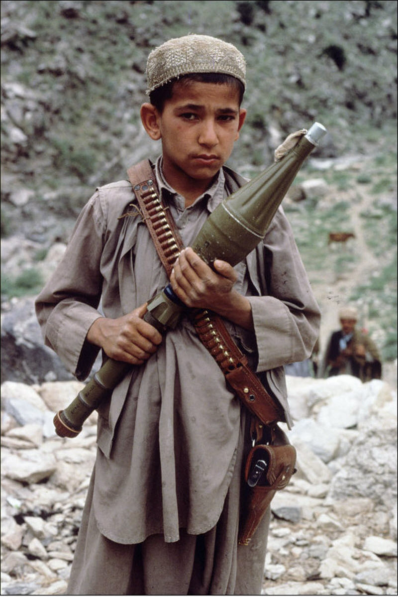 Дети-солдаты. Юные рабочие войны