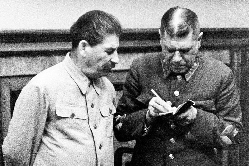 Сталин собственноручно вычеркнул раздел Политобразование из программы Академии Генерального штаба