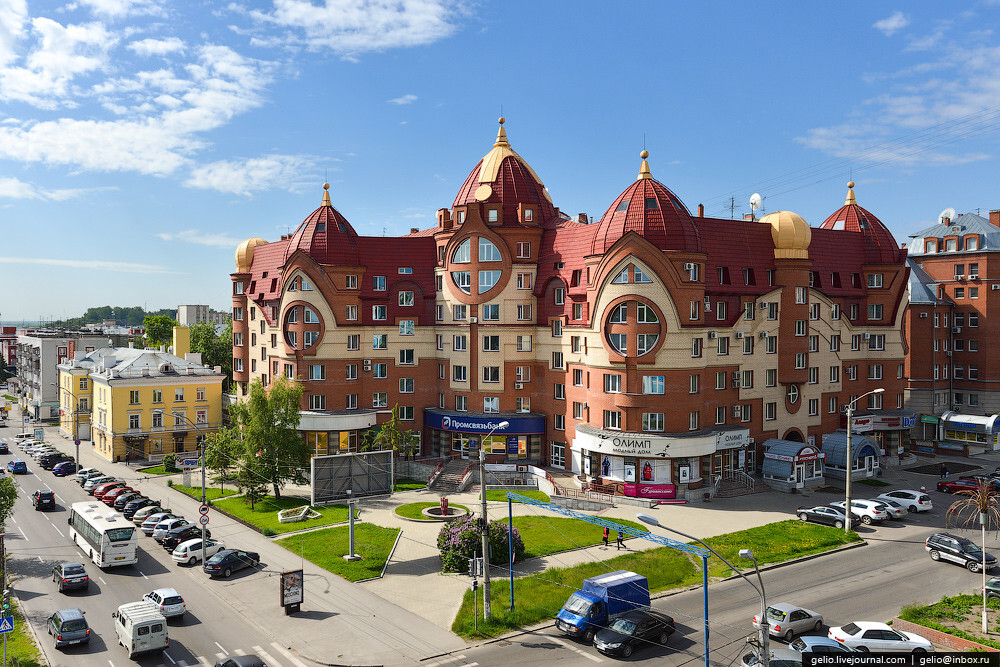 Барнаул алтайский край улица. Архитектура города Барнаула. Три богатыря архитектура Барнаул. Барнаул центр города. Барнаул современный город.