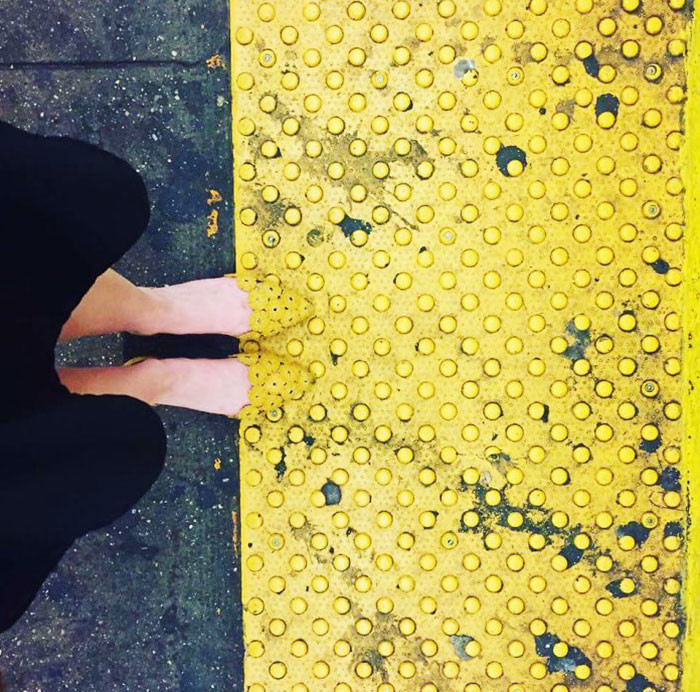 Туфли vs платформа метро