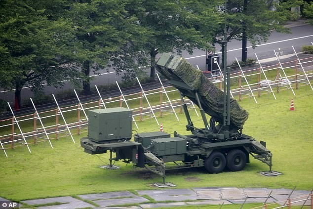 Комплекс призван прикрыть район от удара северокорейской баллистической ракеты