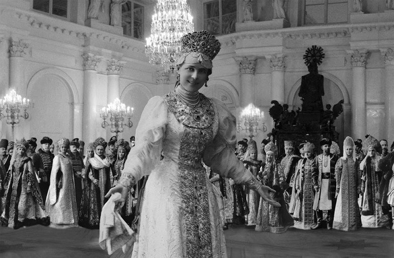 Зинаида Юсупова на балу в Зимнем дворце. 1903 год.