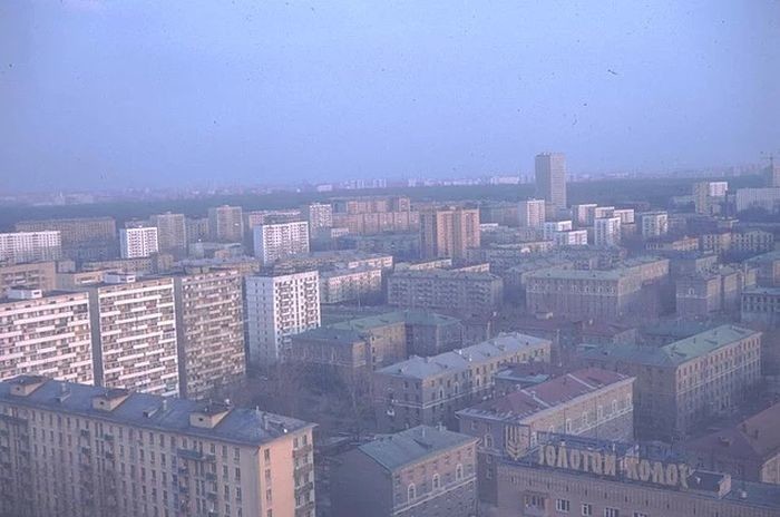 Москва в преддверии 1 мая 1982 года