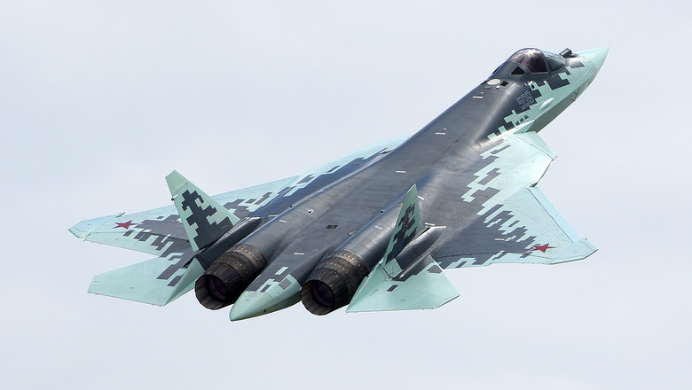 Запад в шоке: Россия представляет новый флот "невидимых" истребителей