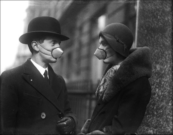 Антигрипповые маски, 1920-е.