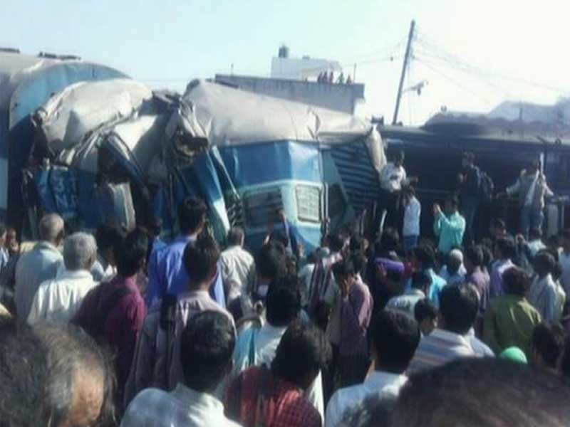 Железнодорожная катастрофа в Индии унесла жизни 23 человек
